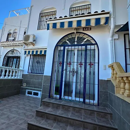 Bungalo En La Mata En Urbanizacion Con Piscina Holiday home *